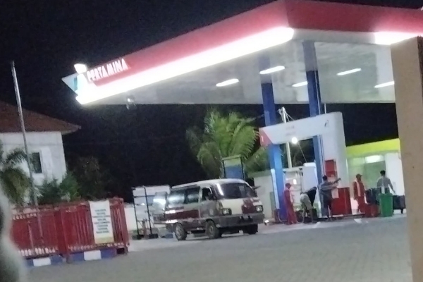 SPBU Kalianget Menjual Ribuan Liter BBM Bersubsidi Pada Jerigen Sedangkan Mobil Tidak Dilayani 