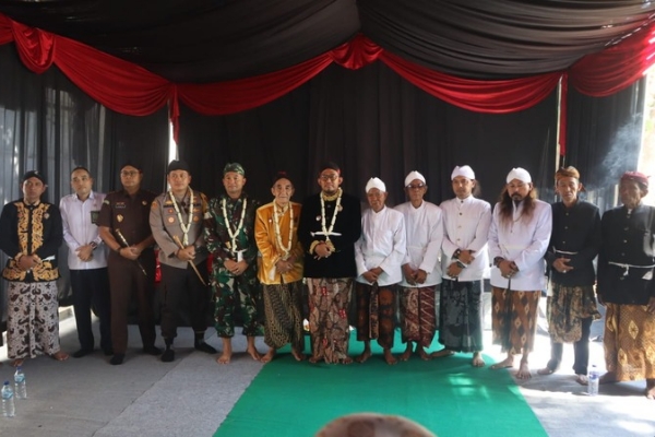 Ritual Jamasan Pusaka Aeng Tongtong dan Keraton Menjadi Tradisi Budaya&nbsp;Sumenep